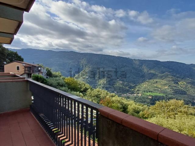 Casa in vendita a Ficarra, Sicilia