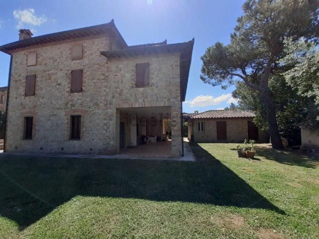Casa in vendita a Poggetto, Gioiella