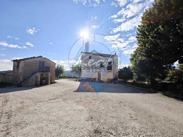 Casa in vendita a Marche, Macerata