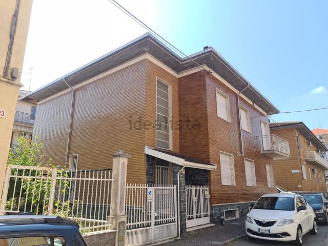 Casa in vendita a Fontanile, Piemonte