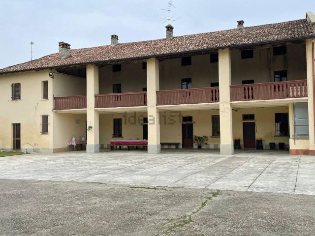 Casa in vendita a Camisano, Lombardia