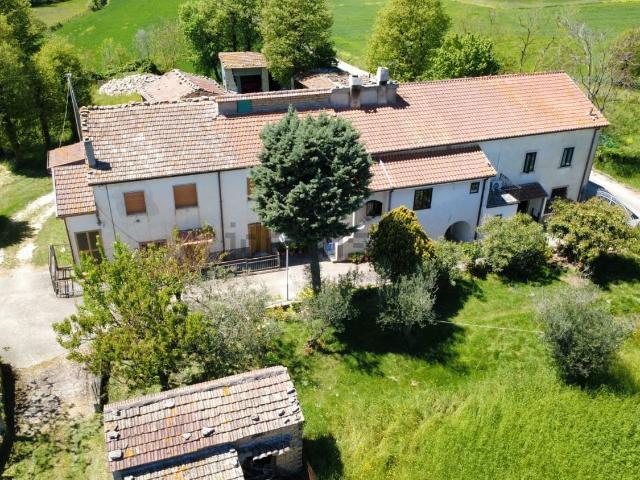 Casa in vendita a Morcone, Campania