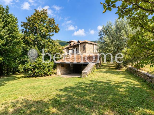 Casa in vendita a Velletri, Roma Capitale
