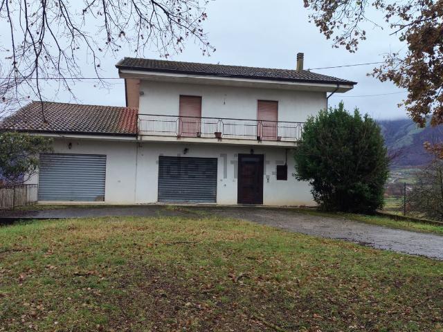 Casa in vendita a San Rufo, Campania