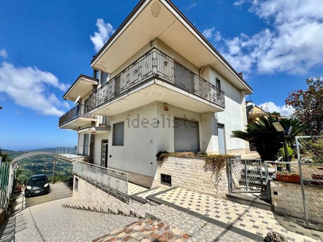 Casa in vendita a Torchiara, Campania