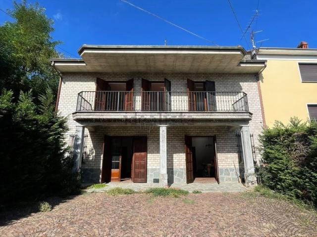 Casa in vendita a Cuccaro Monferrato, Alessandria