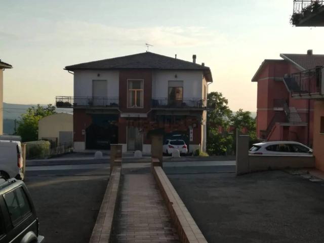 Casa in vendita a Unione dei Comuni Circondario dell'Empolese Valdelsa, Lucardo