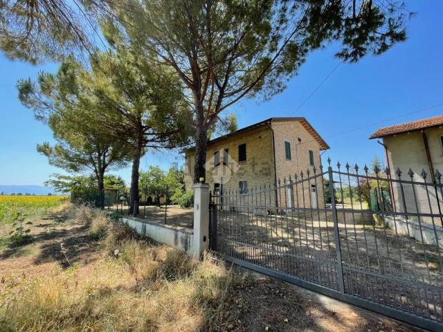 Casa in vendita a Assisi, Umbria