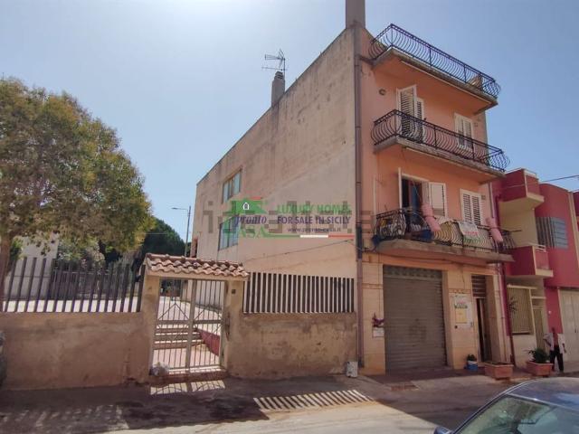 Casa in vendita a Vittoria, Sicilia