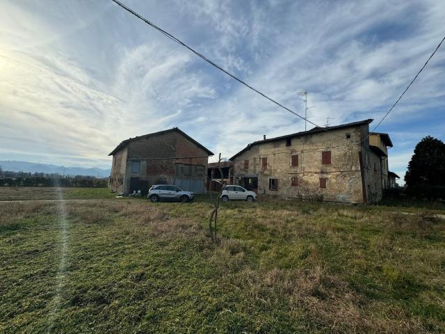 Casa in vendita a Val d’Enza, Re