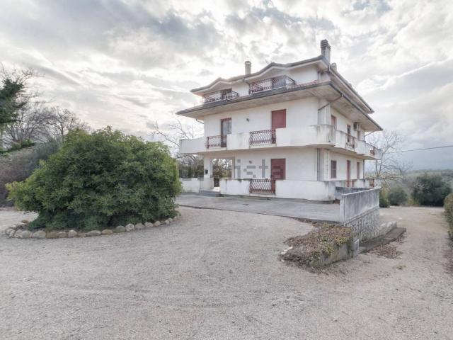 Casa in vendita a Pianella, Abruzzo