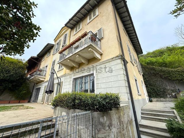Casa in vendita a Cenate Sopra, Lombardia