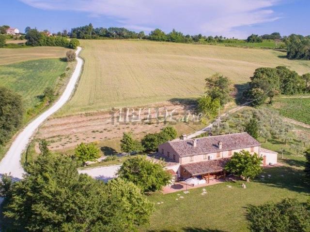 Casa in vendita a Ripalta, Marche