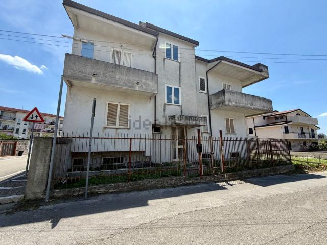 Casa in vendita a Dugenta, Campania