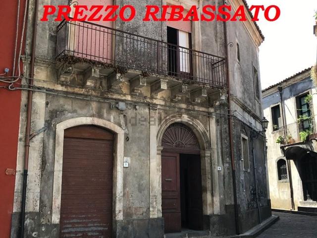 Casa in vendita a Linguaglossa, Sicilia