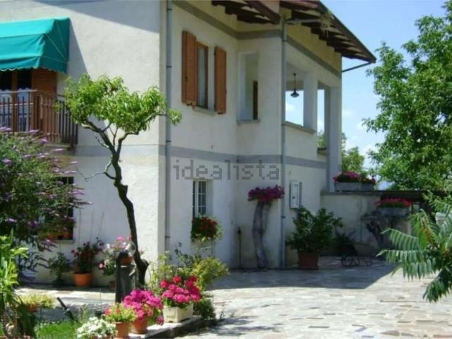 Casa in vendita a Spello, Umbria