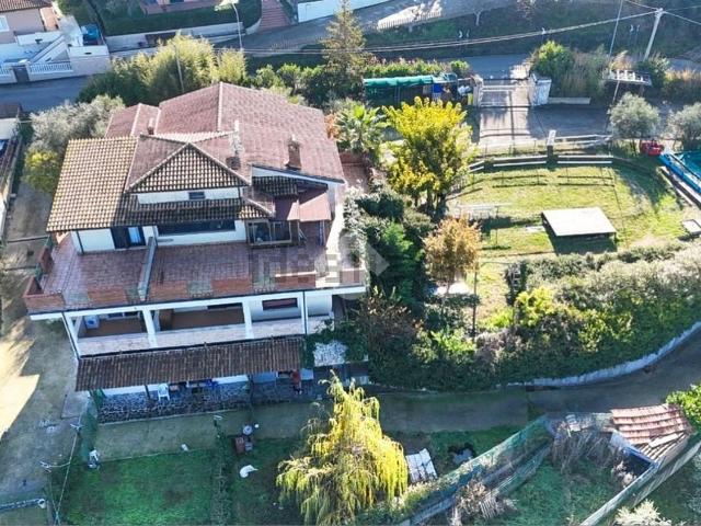 Casa in vendita a Roseto Degli Abruzzi, Abruzzo