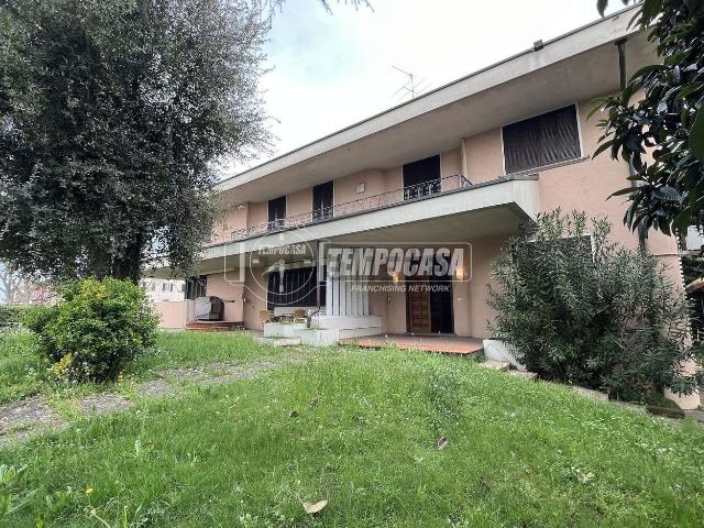 Casa in vendita a Palazzolo Sull'oglio, Lombardia