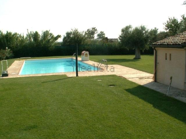 Casa in vendita a Marche, Macerata