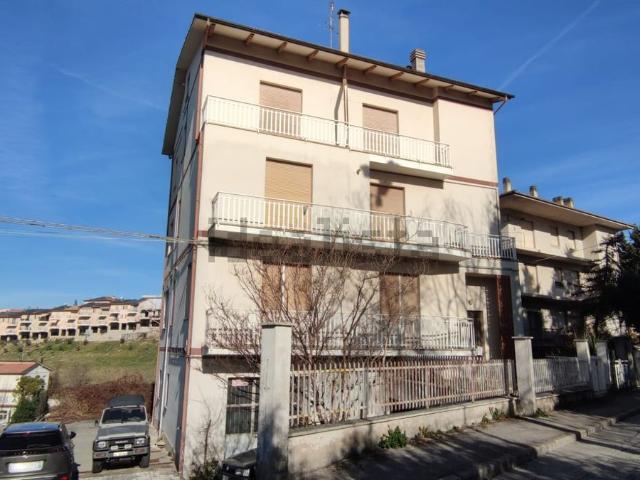 Casa in vendita a Marche, Macerata