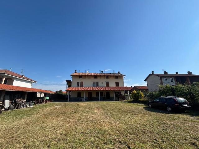 Casa in vendita a Piemonte, Vercelli