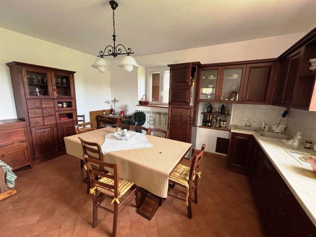 Casa in vendita a Marche, Macerata