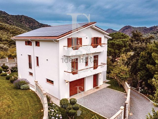 Casa in vendita a Naso, Sicilia