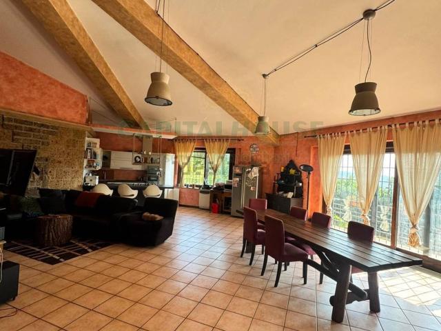 Casa in vendita a Summonte, Campania