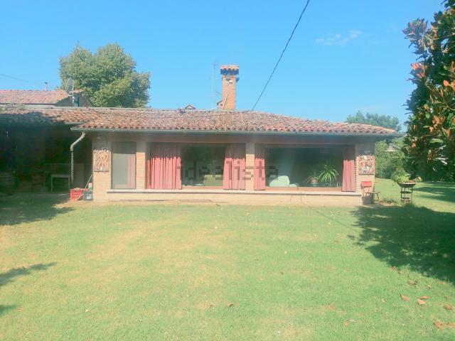 Casa in vendita a Ferrara, Reggio Emilia