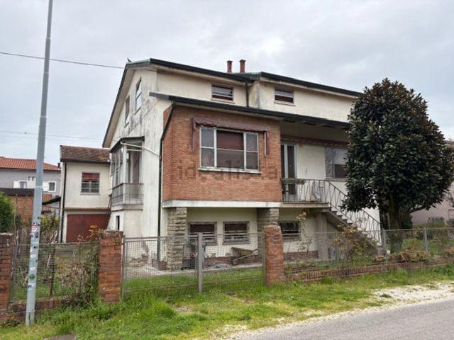 Casa in vendita a Unione dei comuni della Bassa Romagna, Conselice