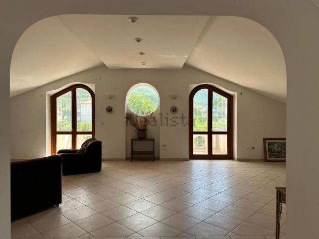 Casa in vendita a Tocco Casauria, Abruzzo
