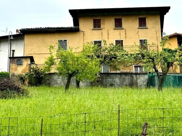 Casa in vendita a Premolo, Lombardia