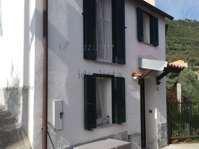Casa in vendita a Arnasco, Liguria