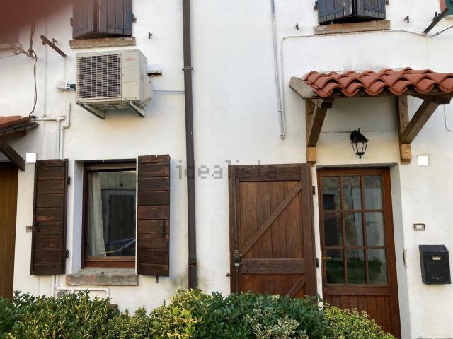 Casa in vendita a Ferrara, Reggio Emilia