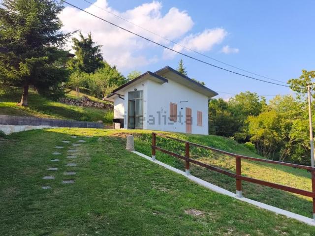 Casa in vendita a Laghi, Veneto