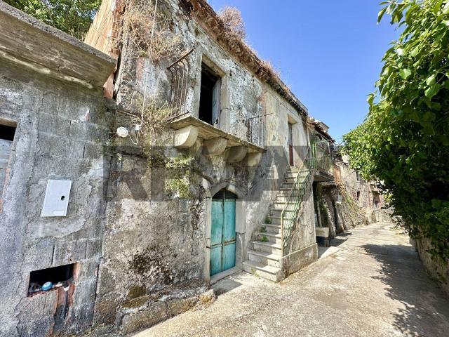 Casa in vendita a Francavilla Di Sicilia, Sicilia