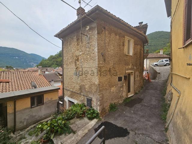 Casa in vendita a Rieti, Lazio