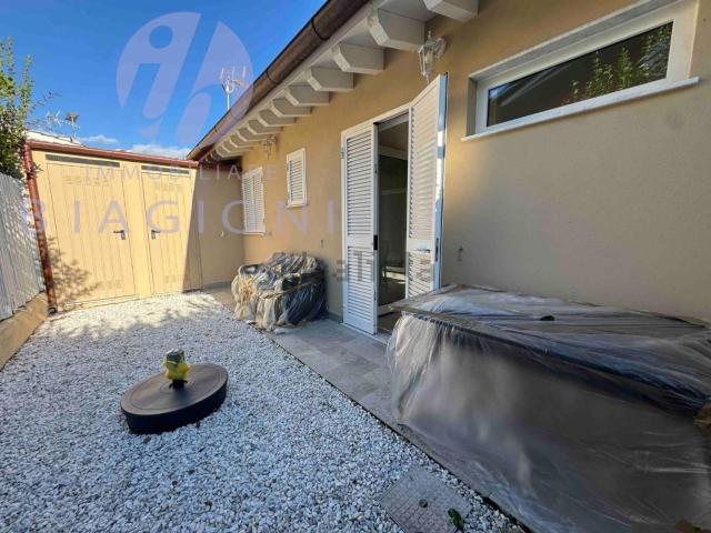 Casa in vendita a Marina di Pietrasanta, Pietrasanta