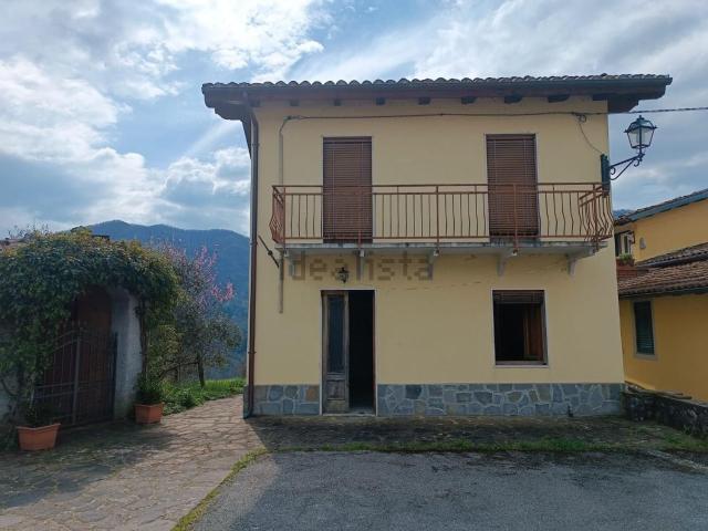 Casa in vendita a Unione Comuni Garfagnana, Gallicano