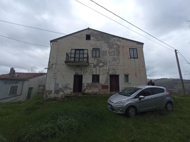 Casa in vendita a Fossalto, Molise