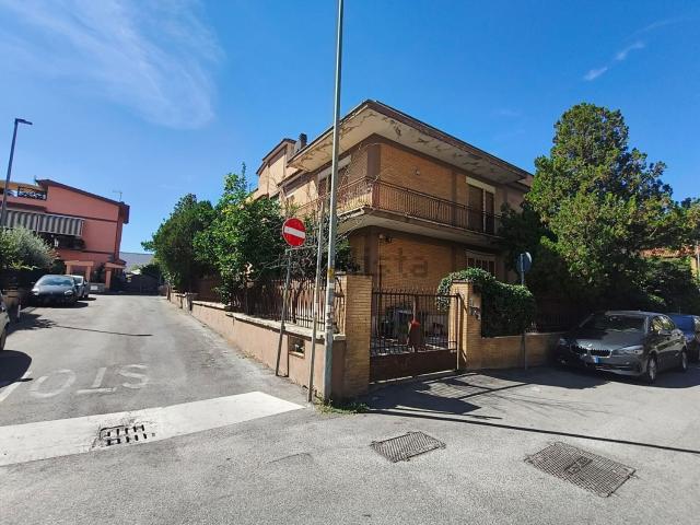 Casa in vendita a Ciampino, Roma Capitale