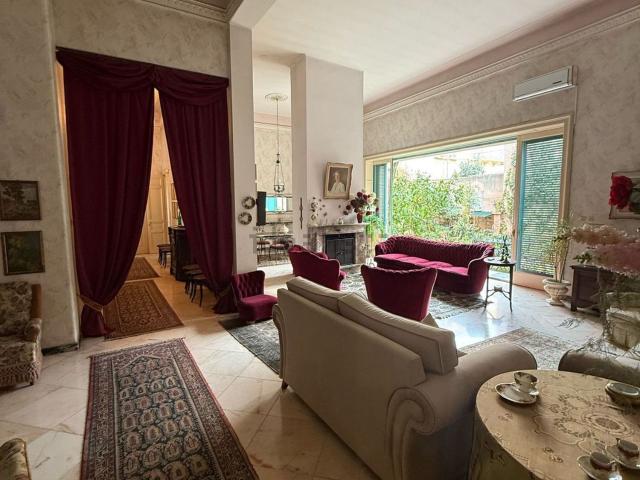 Casa in vendita a Vittoria, Sicilia