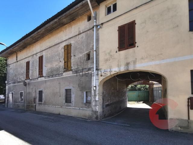 Casa in vendita a Borgolavezzaro, Novara