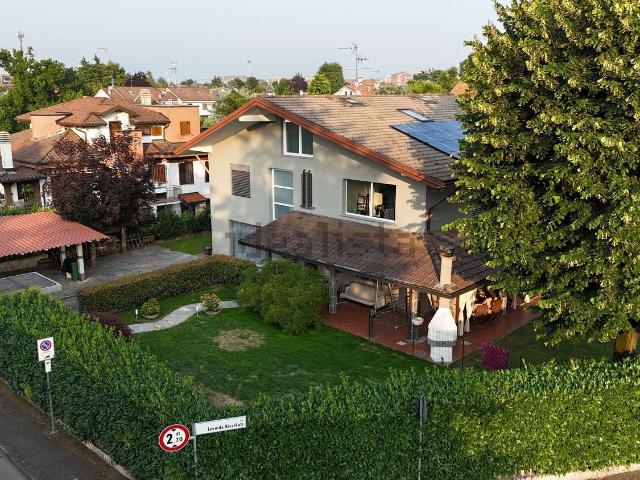 Casa in vendita a Quartiere Morona, Trezzano Sul Naviglio
