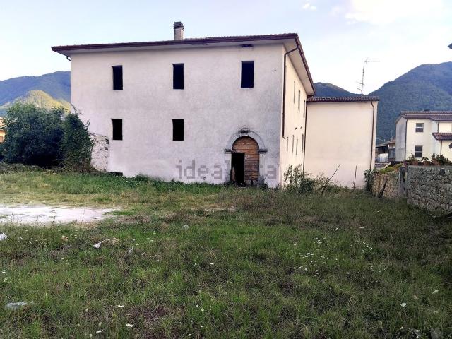 Casa in vendita a Colle, Atina