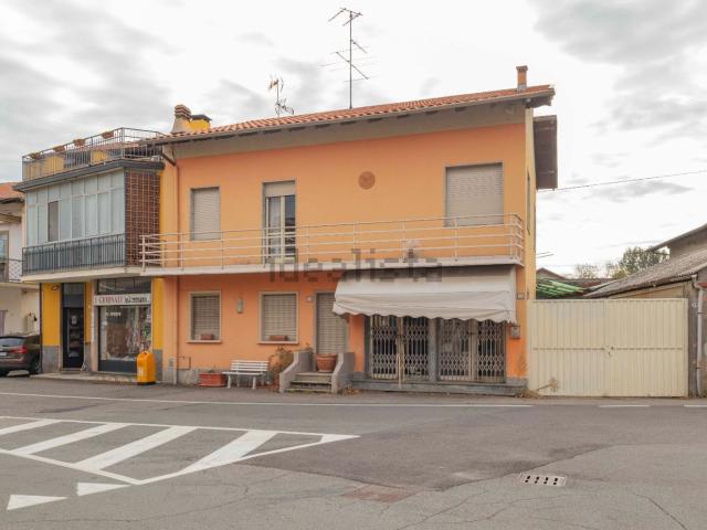 Casa in vendita a Località San Bernardo, Gattinara