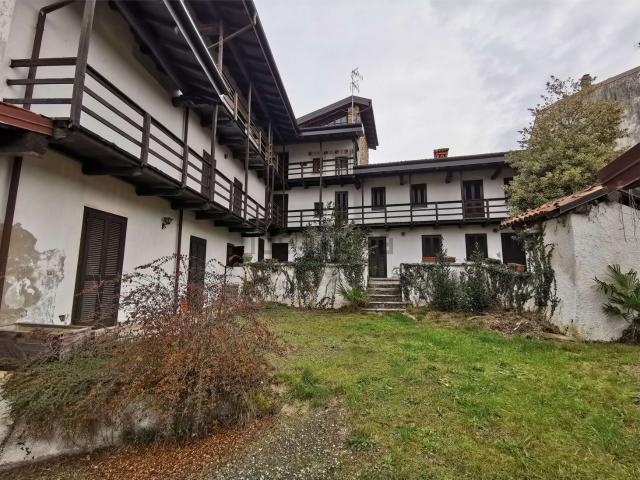 Casa in vendita a Piemonte, Novara
