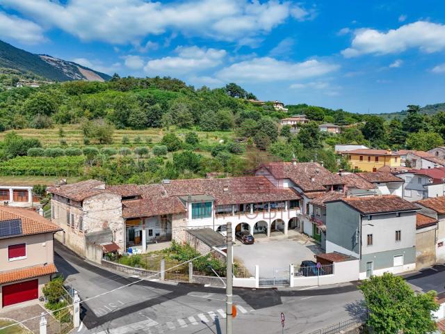 Casa in vendita a Botticino, Lombardia