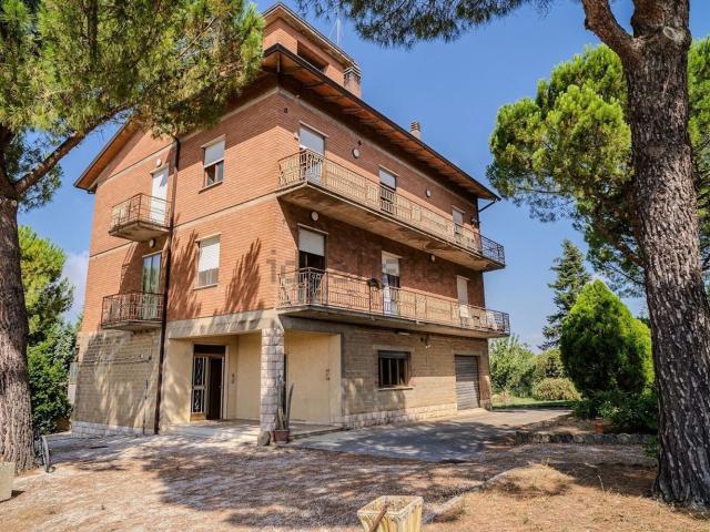 Casa in vendita a Marsciano, Umbria