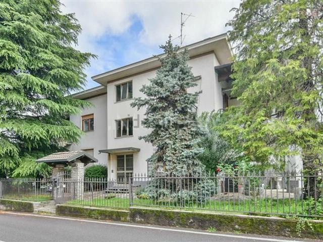 Casa in vendita a Brenna, Lombardia